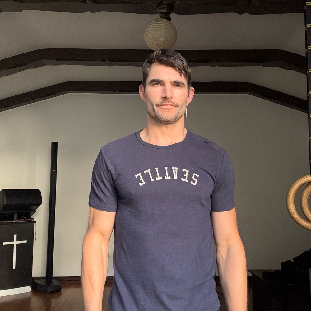 4 navy hiro clark tees